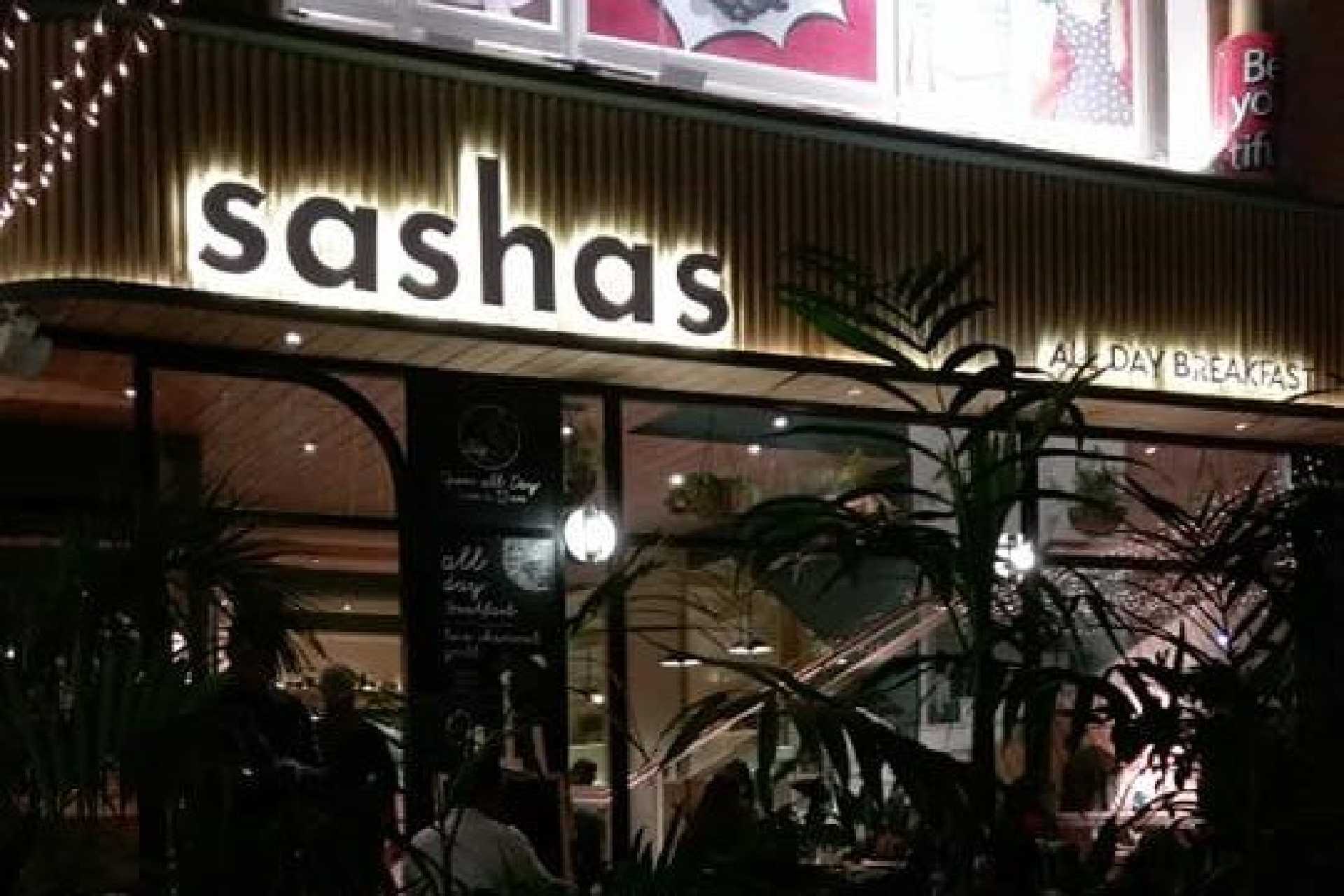 sashas restaurant lahore