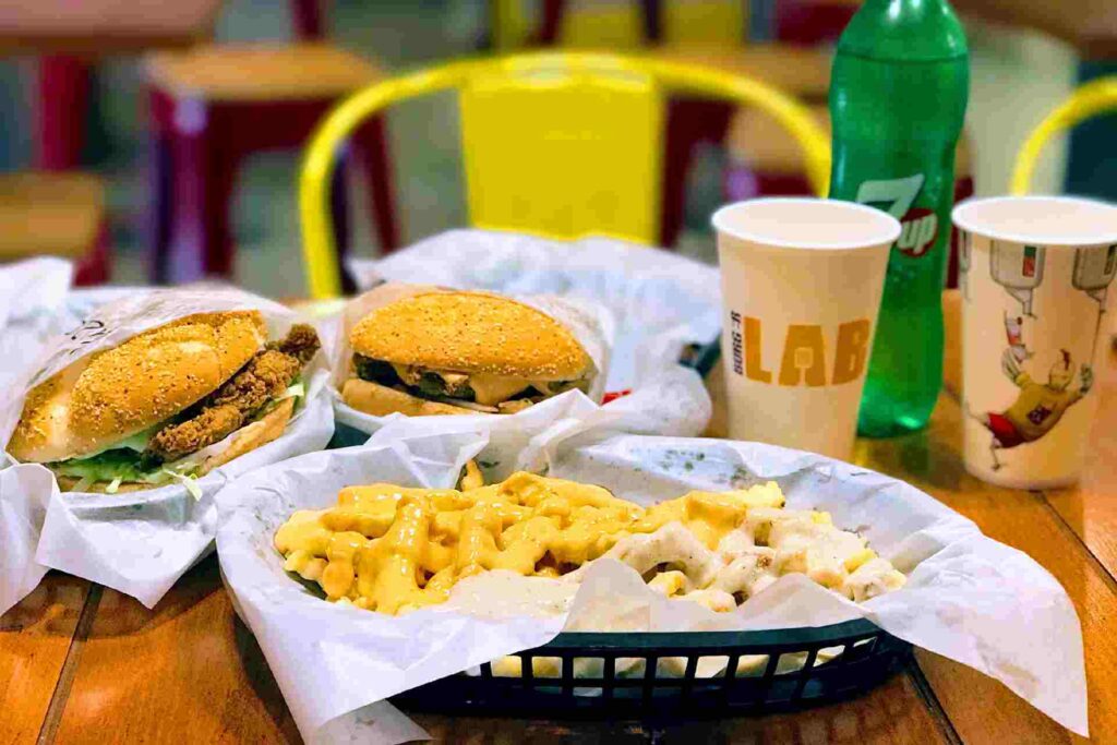 Best Fast Food Restaurants in Lahore
