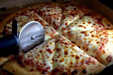 8 Best Pizza Places in Quetta