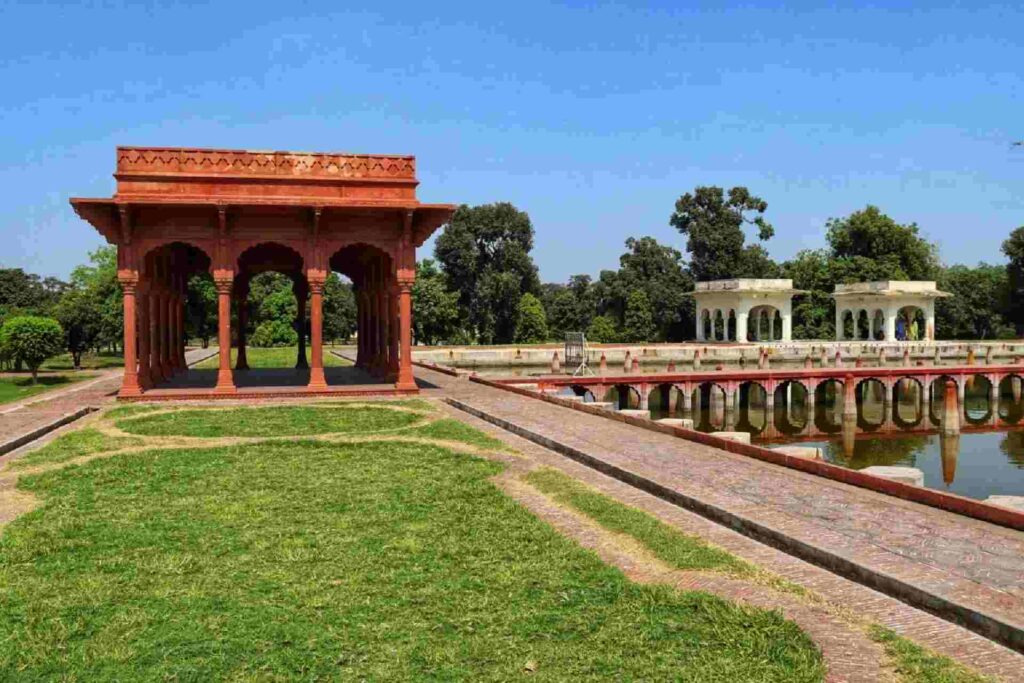 Best Family Parks in Lahore